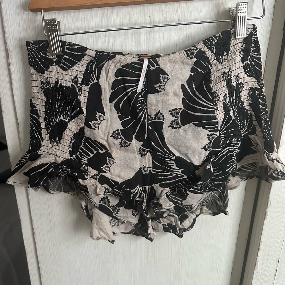Free people cropped short